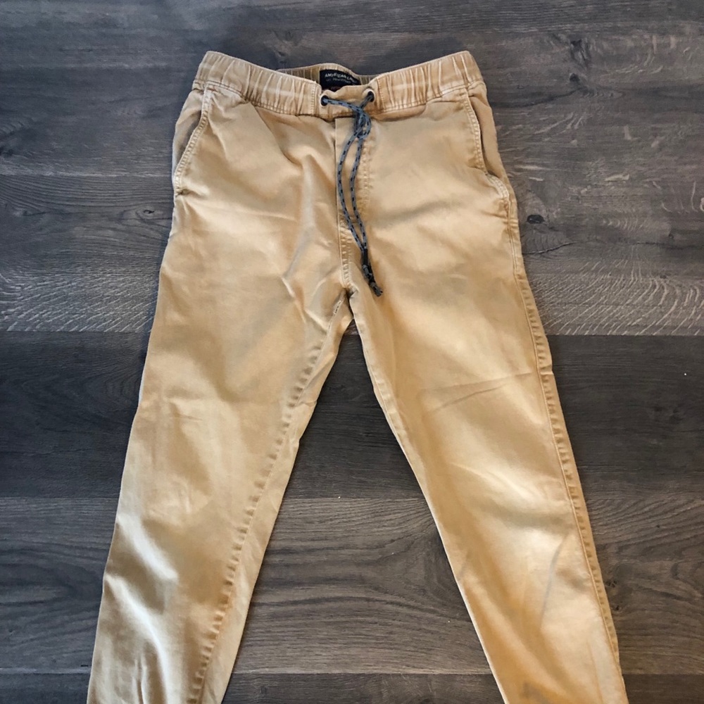 American Eagle Men’s Khaki Jogger Style Pants